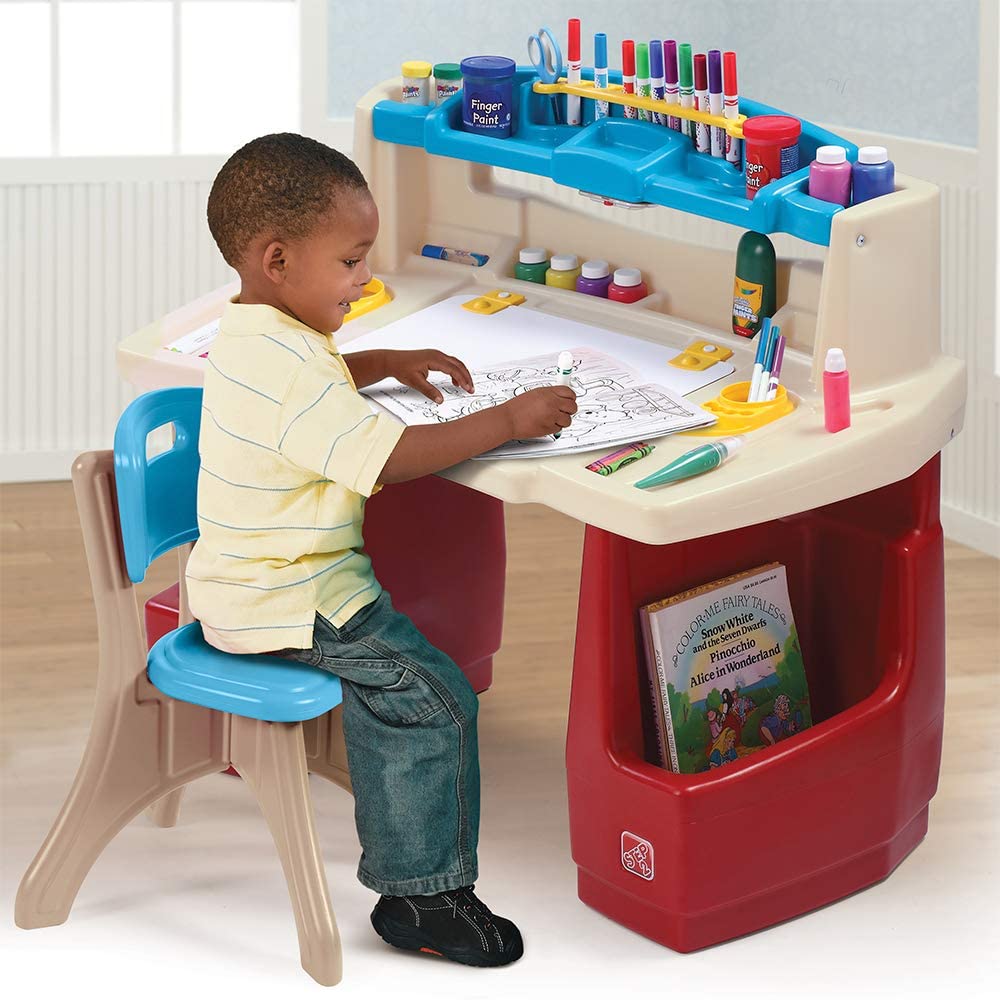 Step2 Deluxe Art Master Kids Desk