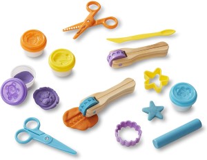 Melissa & Doug Cut, Sculpt & Roll Modeling Dough Kit